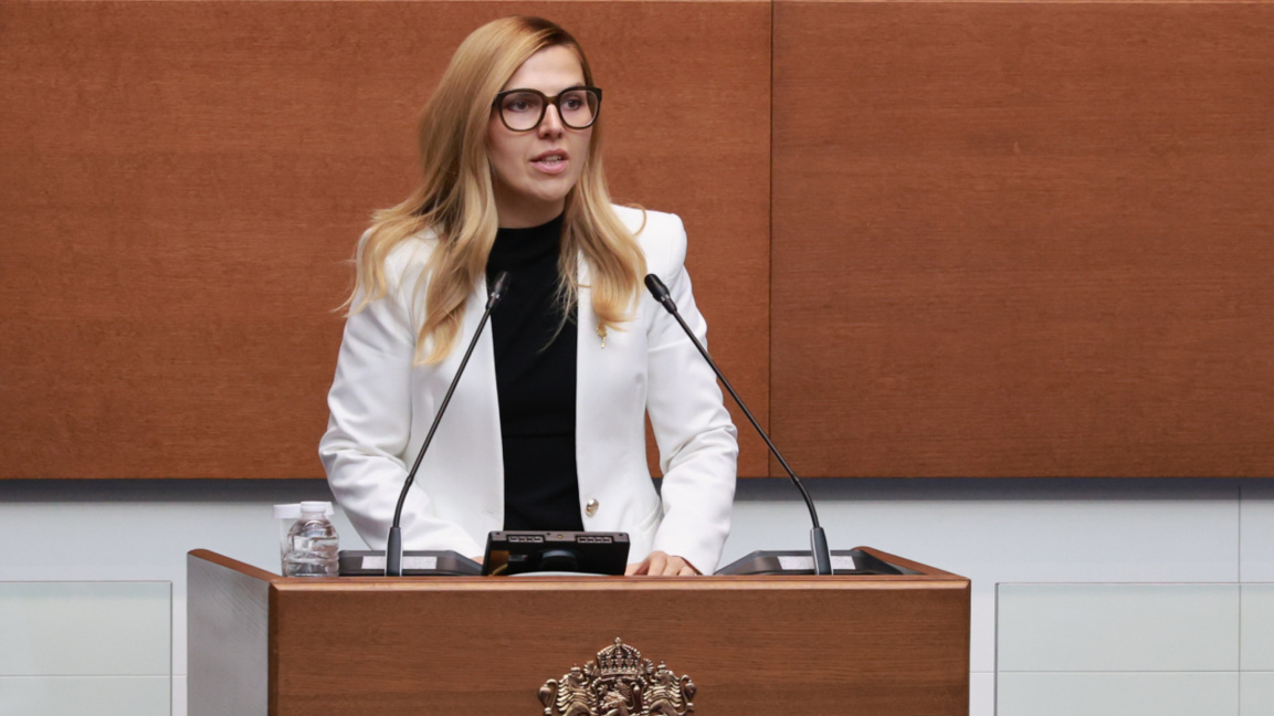 Ministrja e jashtme Velislava Petrova-Çamova