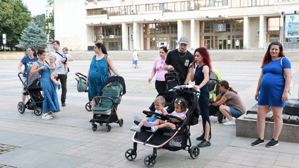 Родители отново излизат на протест с искането за достойно майчинство