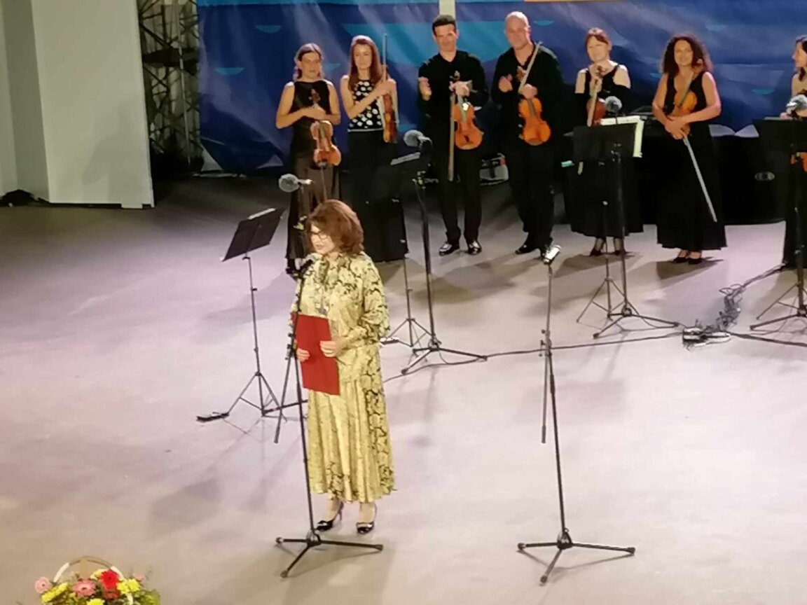 Светлин Русев и Лия Петрова получават цигулки "Страдивариус" и "Гуарнери"