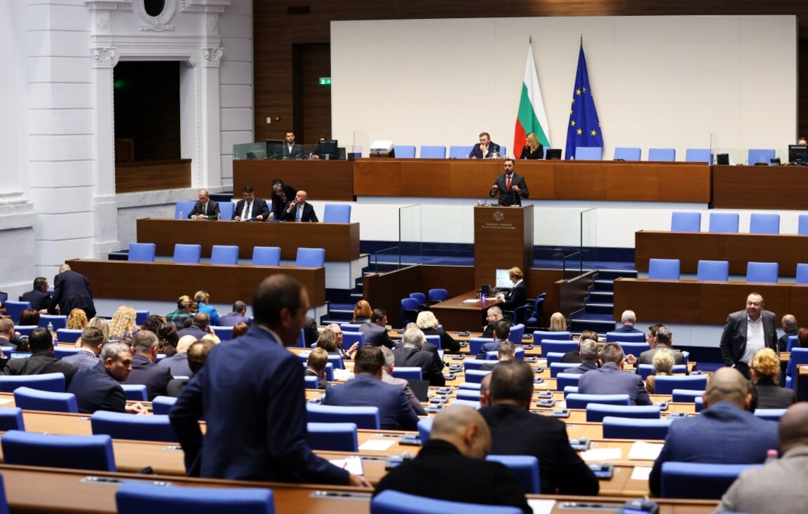 Блицконтролът в НС – без премиера Росен Желязков
