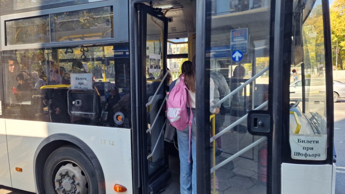 Задържаха пиян шофьор на автобус в Пловдив след инцидент