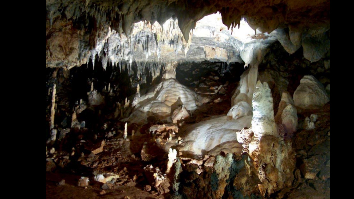 65 ans de la découverte de la grotte "Snéjanka" (Blanche-Neige)