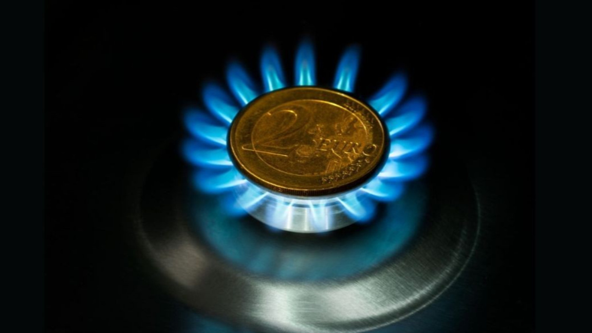 Газът в Европа поевтинява за втори пореден ден, достигайки триседмично дъно