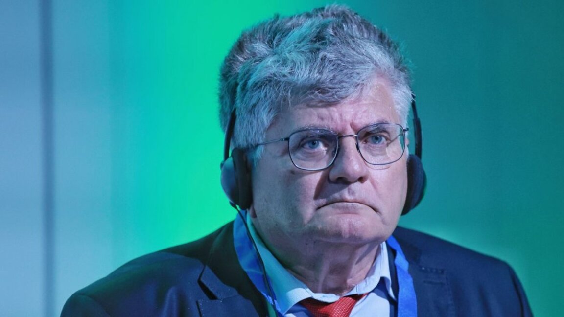 Еленко Божков