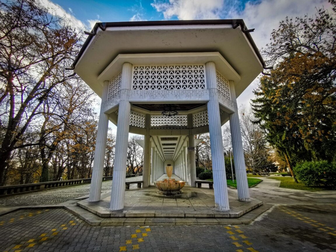 Откриват първия коледен базар в Хисаря