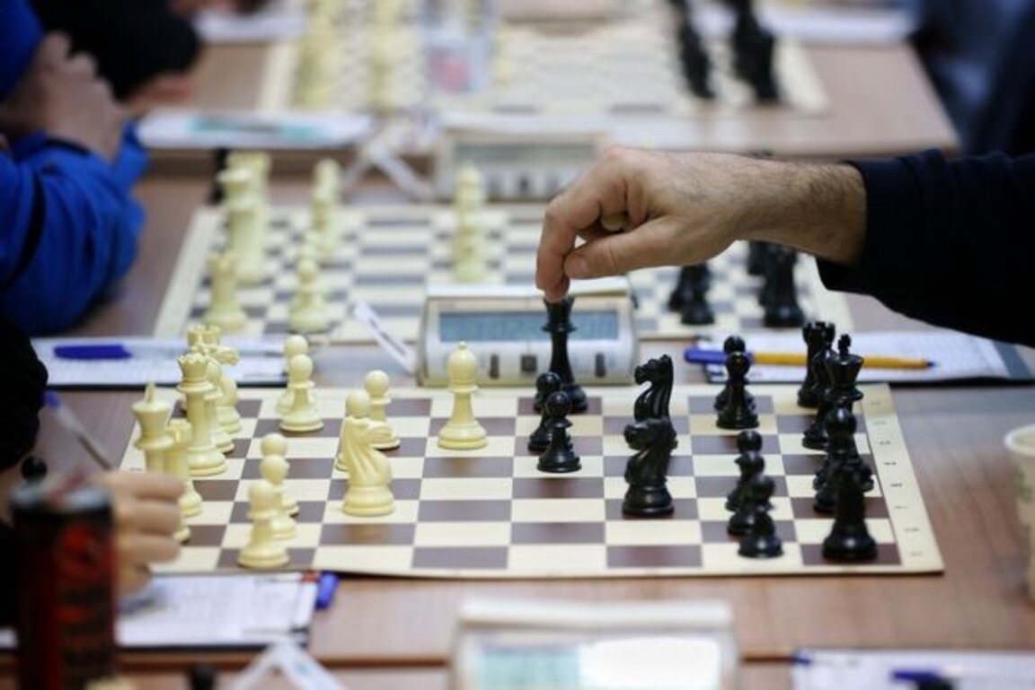 ФИДЕ постави ултиматум на Спортното министерство