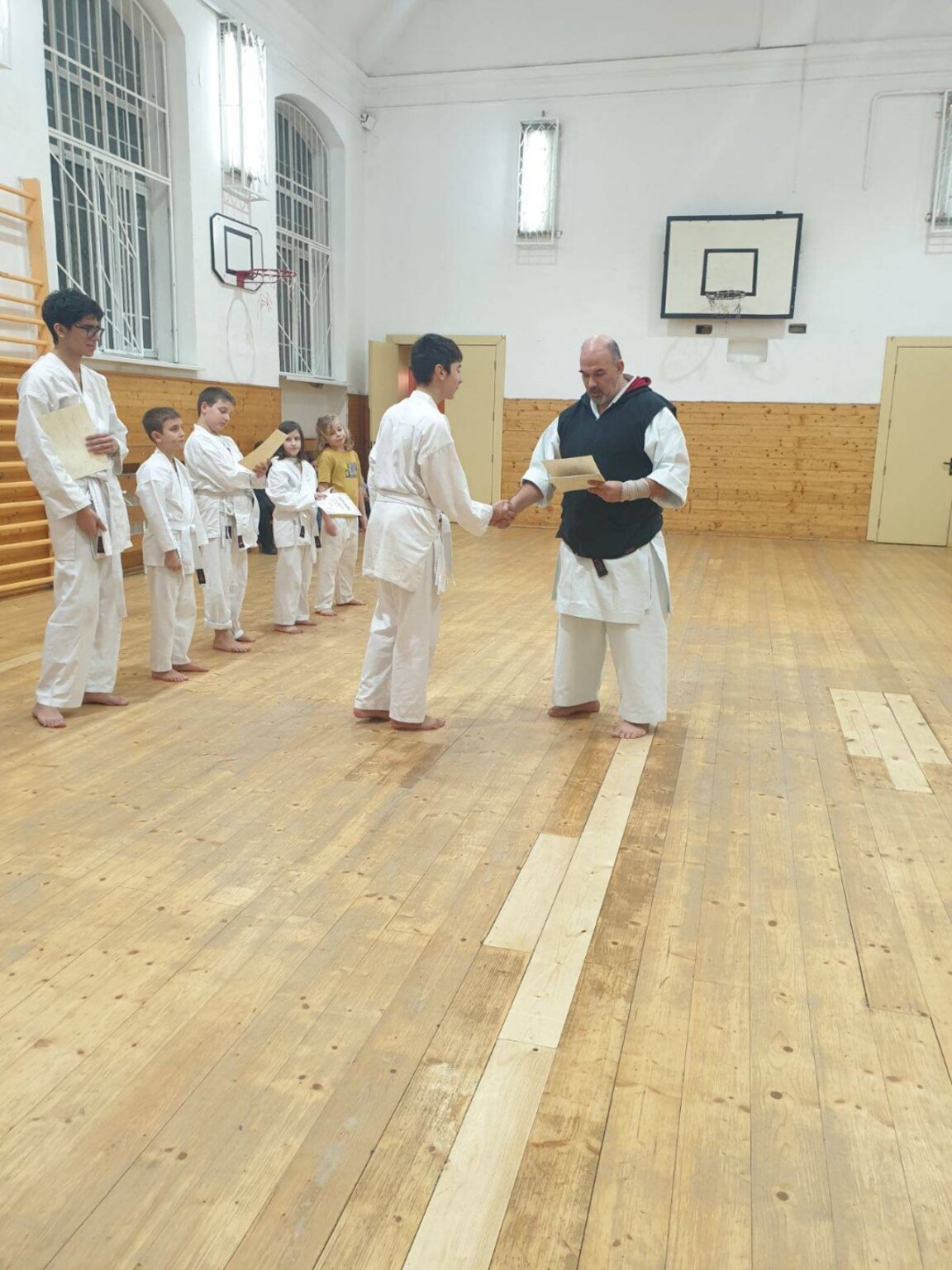 Обучават безплатно над 80 деца от София на бойни изкуства в кампания срещу агресията