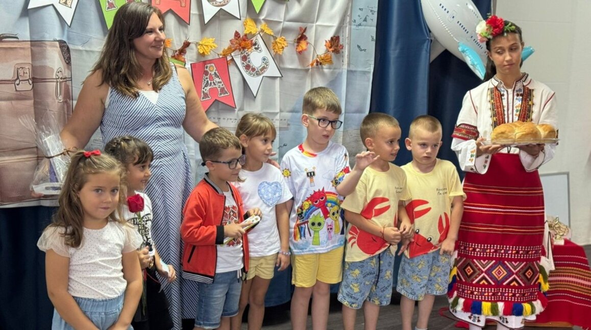 Първи училищен звънец в Българското училище "Христо Ботев" в Торент и Алзира