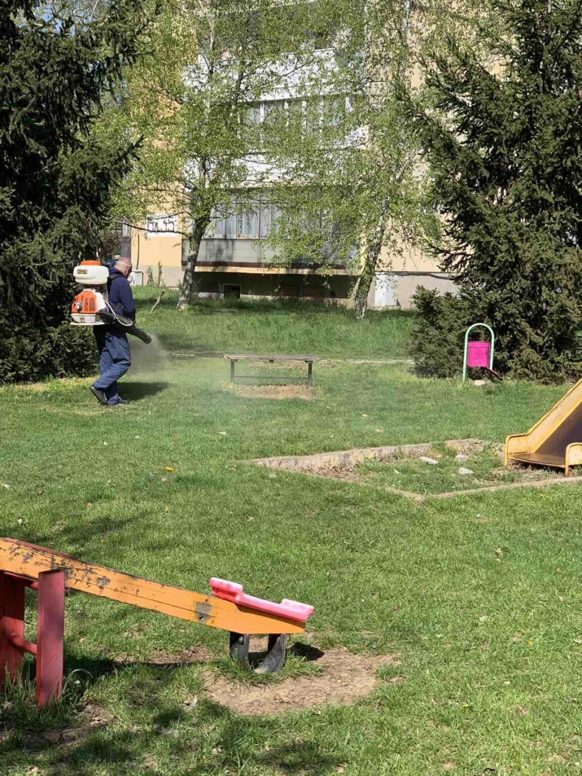 В община Раднево започва пролетното третиране на тревни площи срещу кърлежи