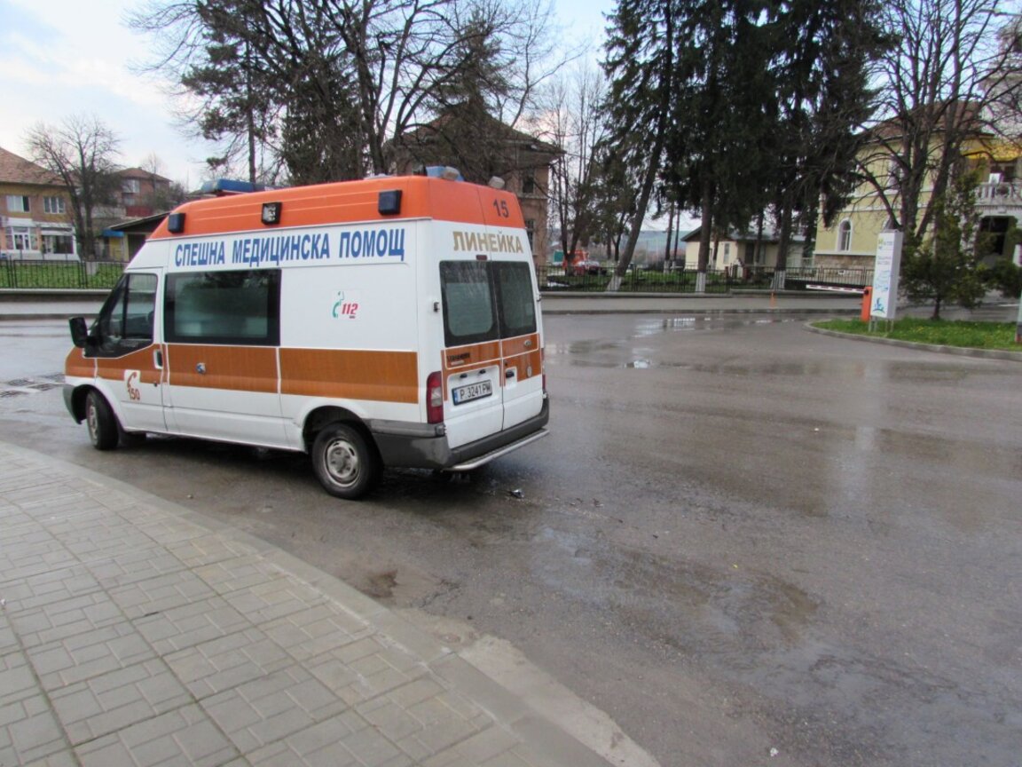 По заповед на РЗИ возят до София болни деца от Перник