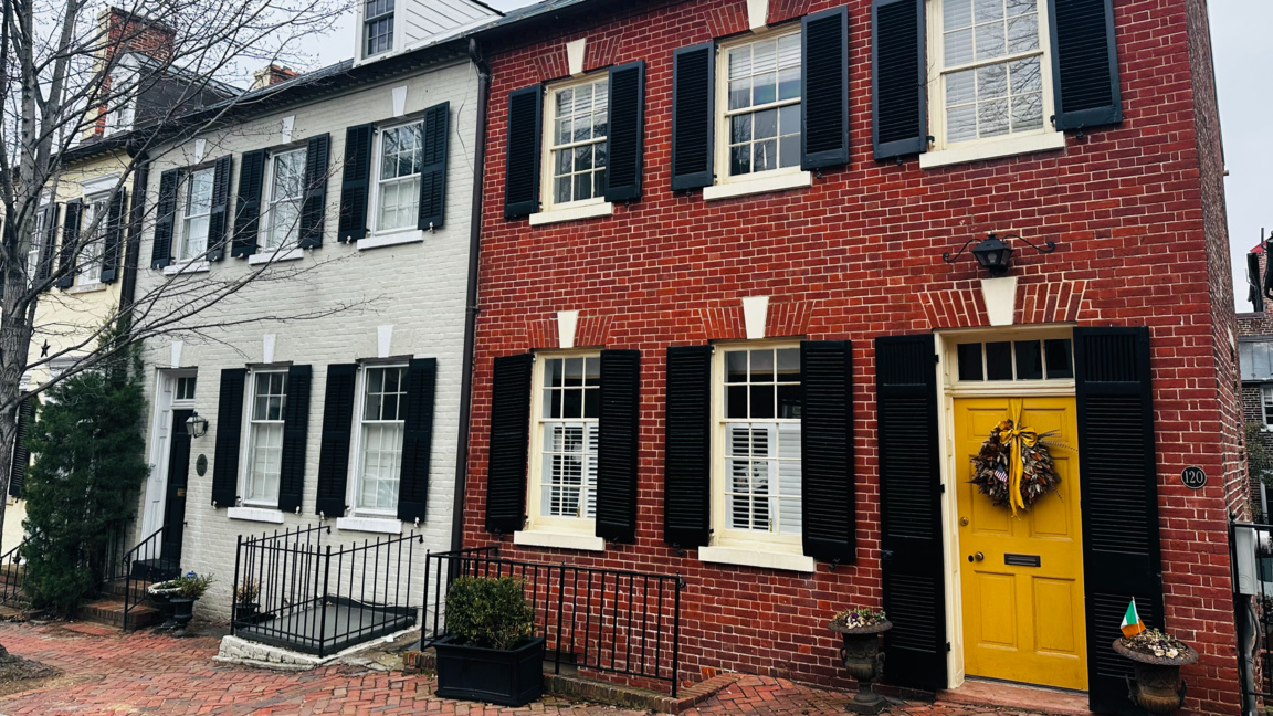 Александрия, разположена на минути от центъра на Вашингтон