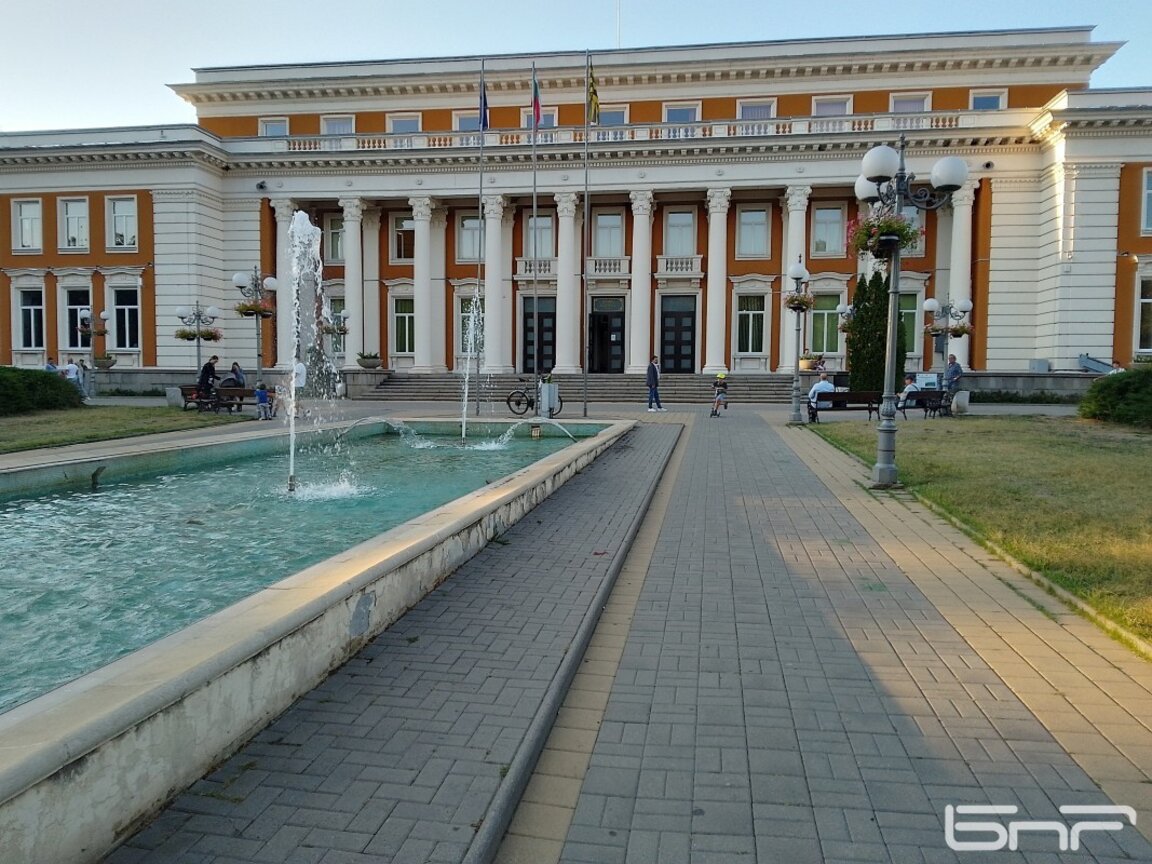 Перник отбелязва празника на града