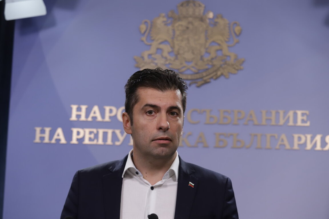 Кирил Петков