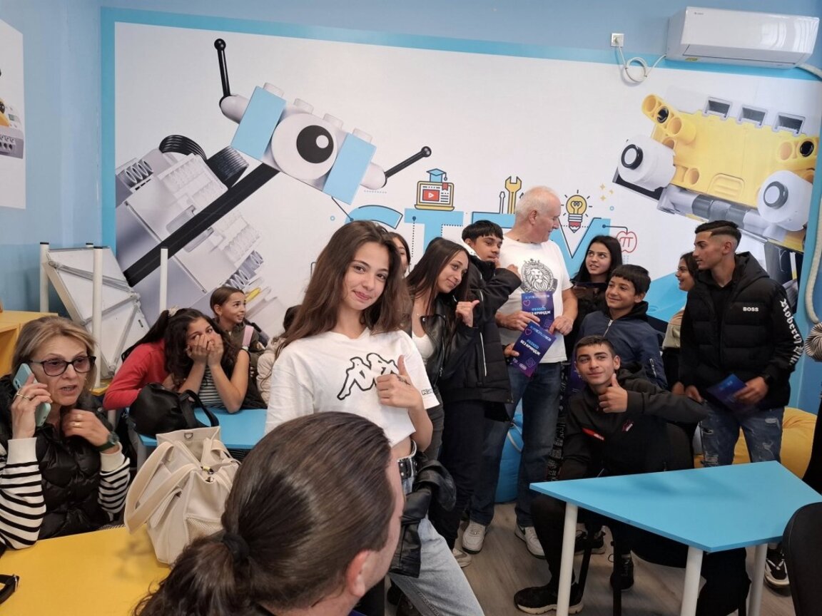 Трябва ли да има час по здравно образование?