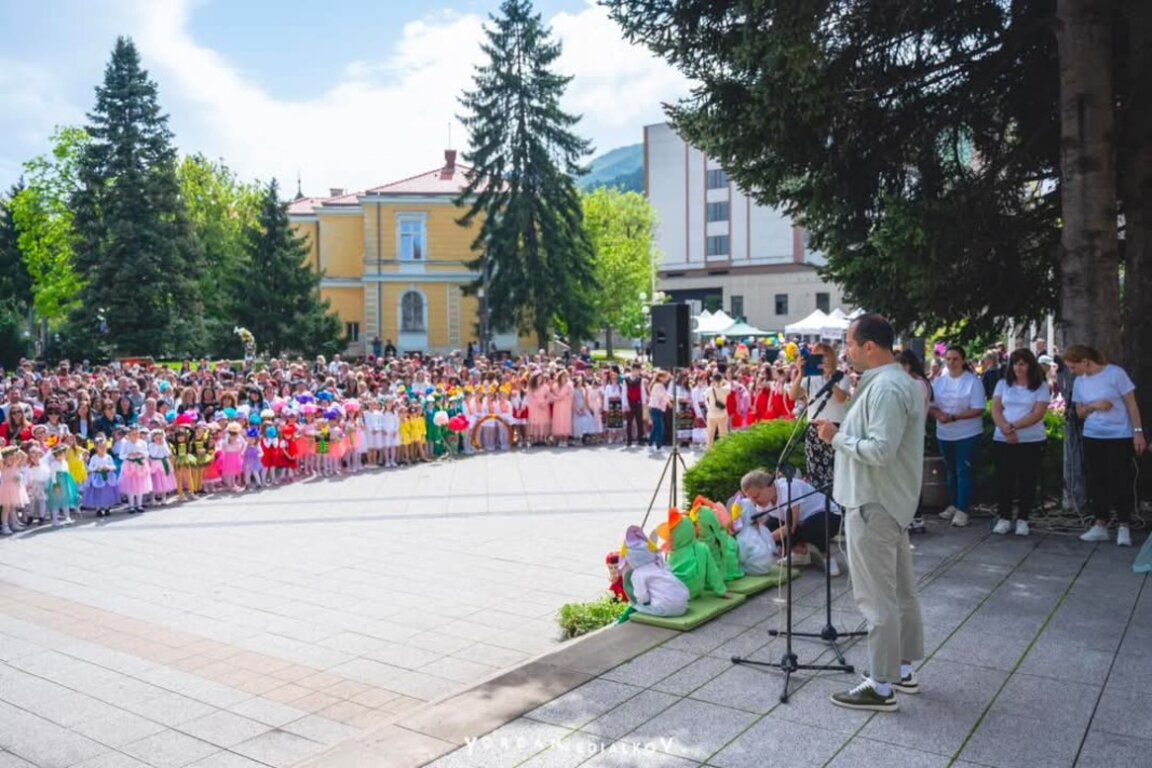 Карнавал на цветята във Враца