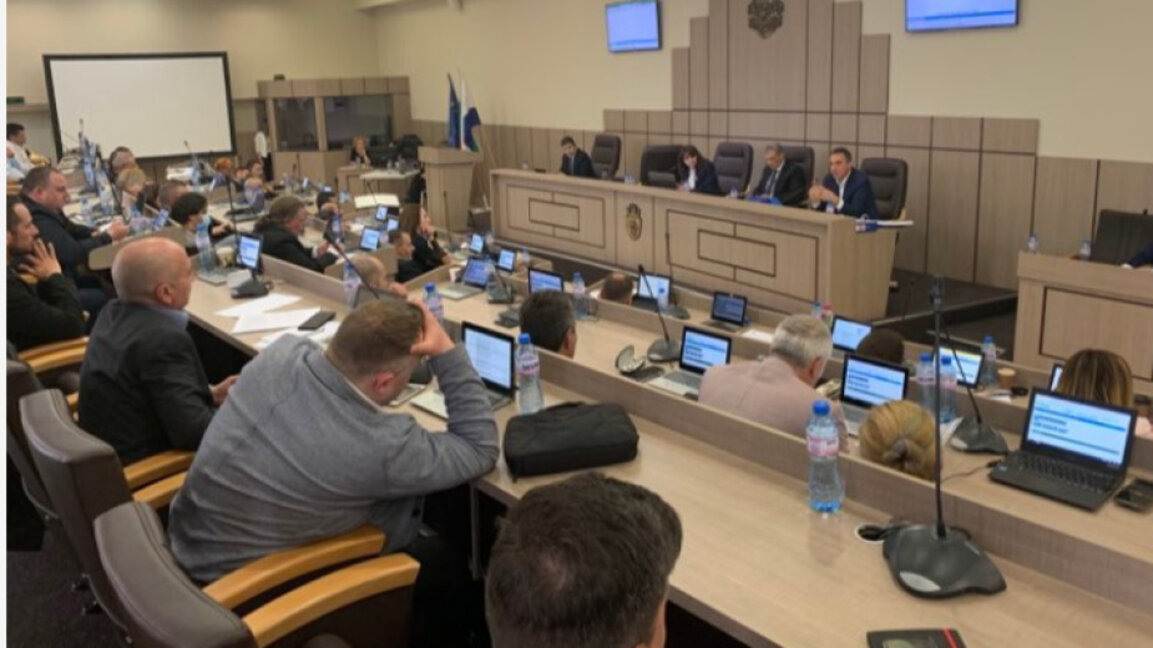 Общинският съвет в Бургас заседава днес