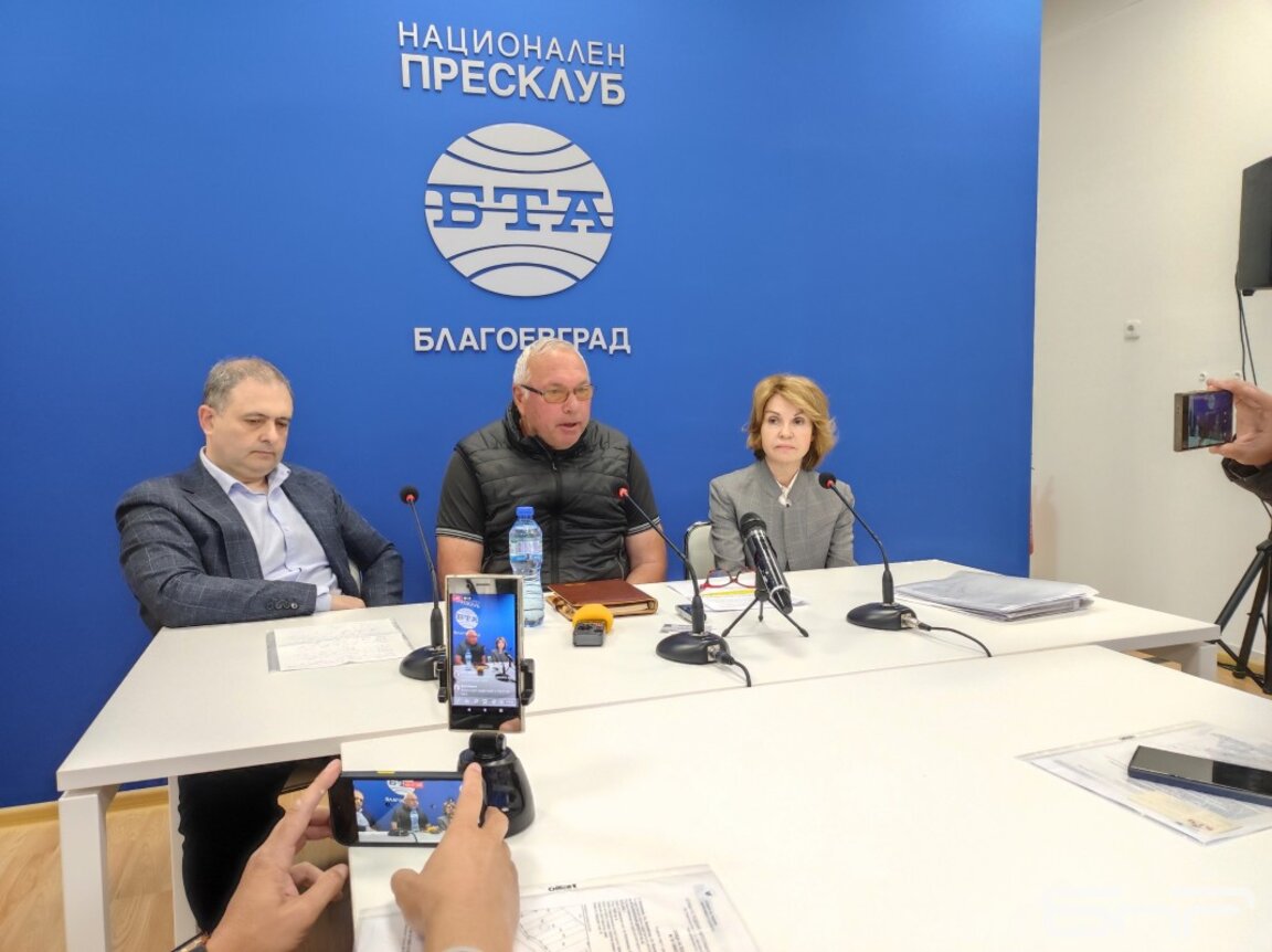 Частен имот на Бачиново скара фирма и община