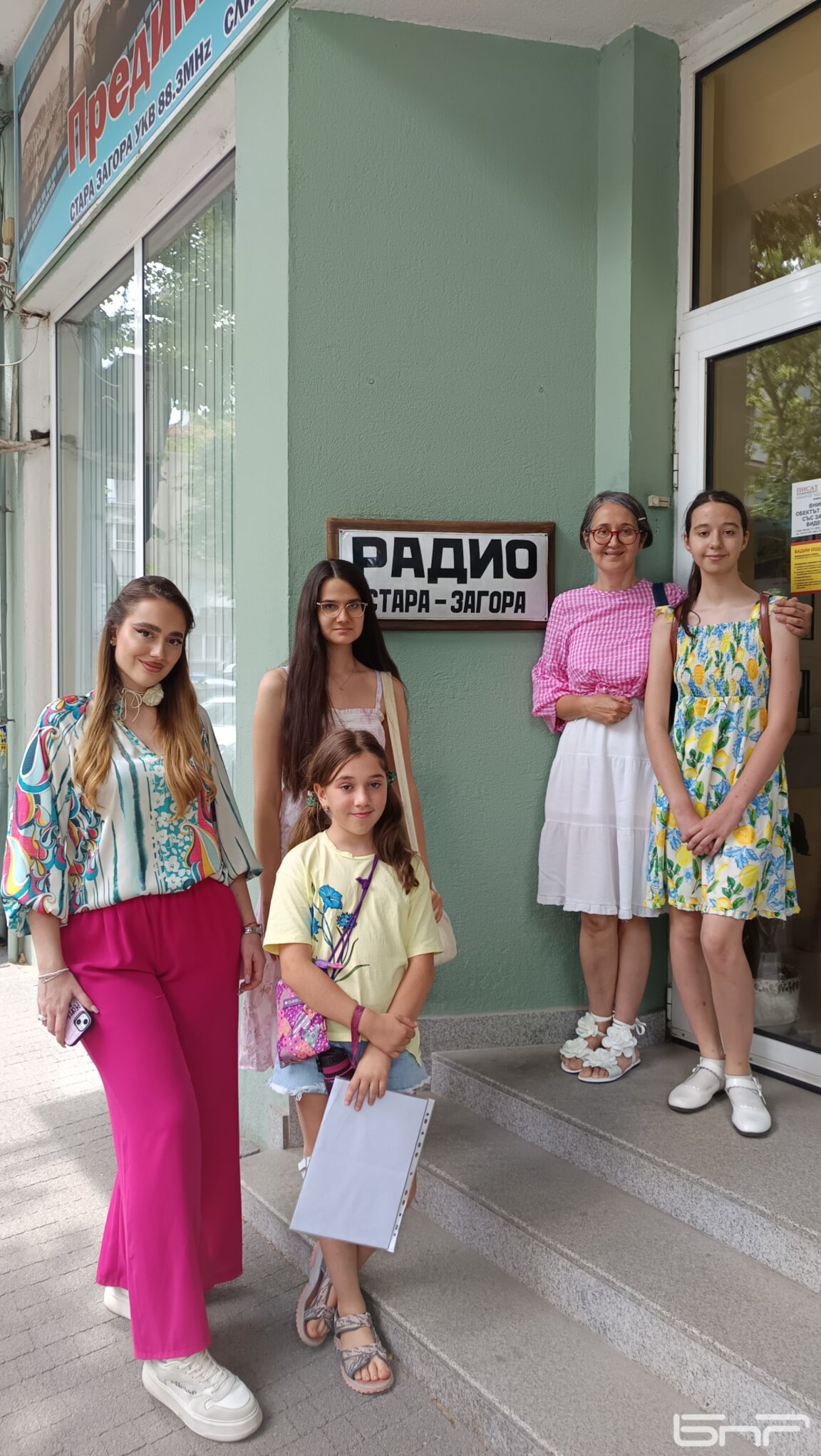 В "Къщата на добрите думи" лошите са затворени в мазето