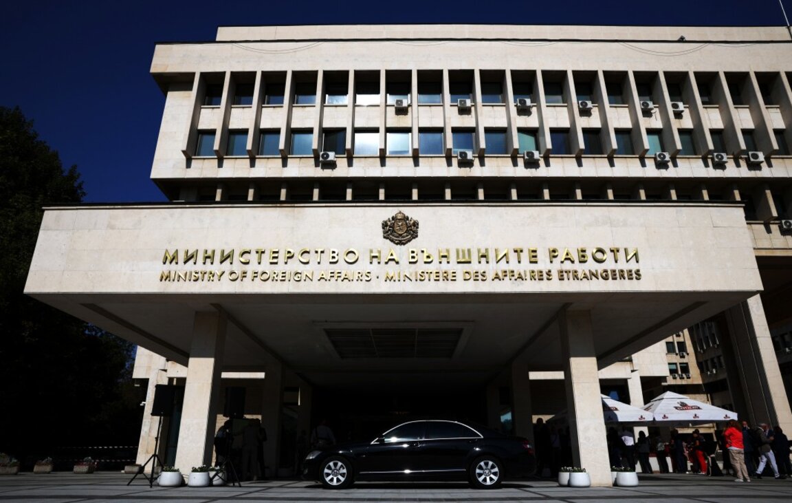 МВнР препоръчва на гражданите да не пътуват до Израел