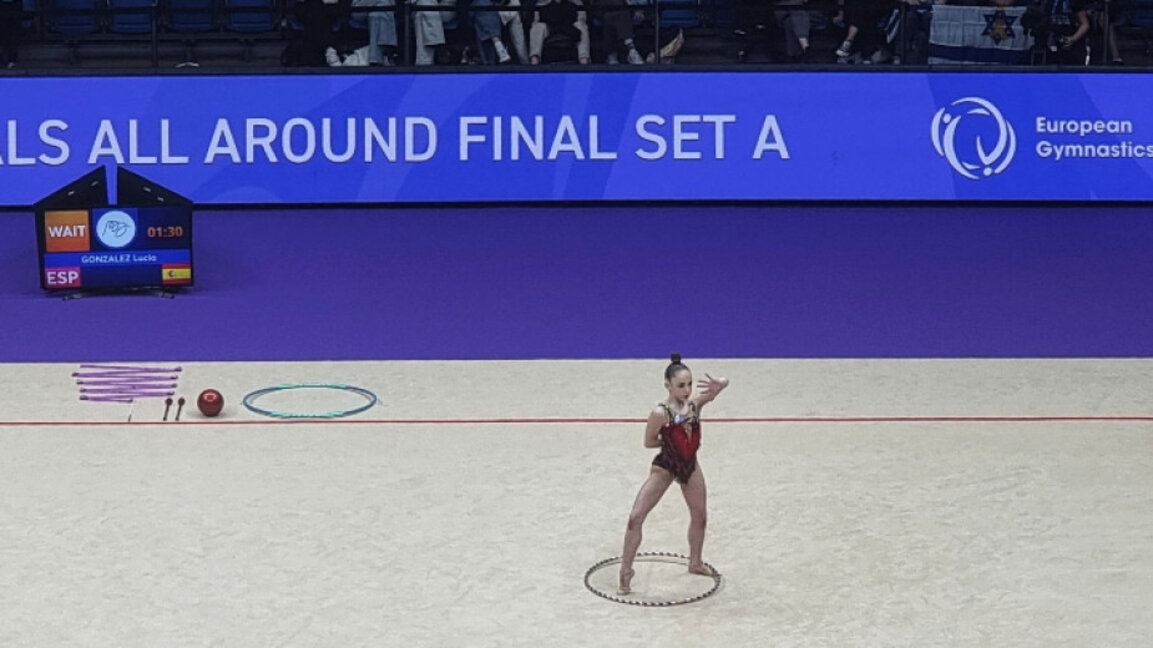 Stiliana Nikolova wins silver at European Rhythmic Gymnastics Championships