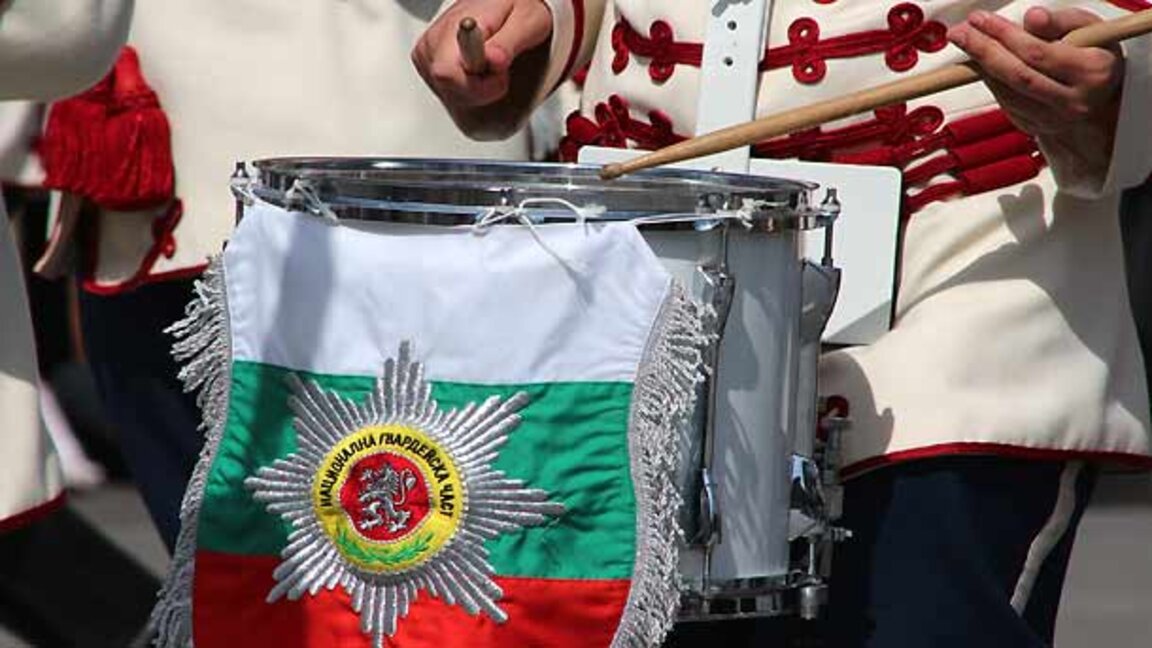 Къде се пресичат независимостта и гражданската активност?