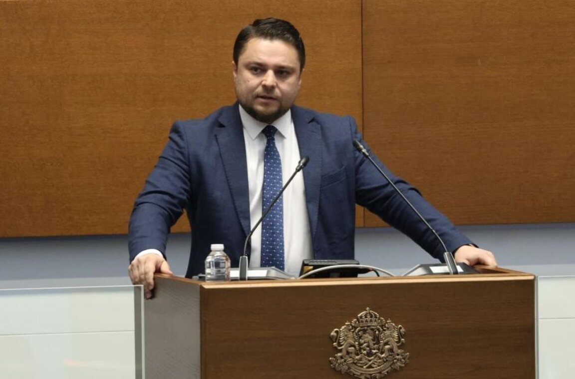Mümün Mümün, APS Parlamento grubundan ayrıldı