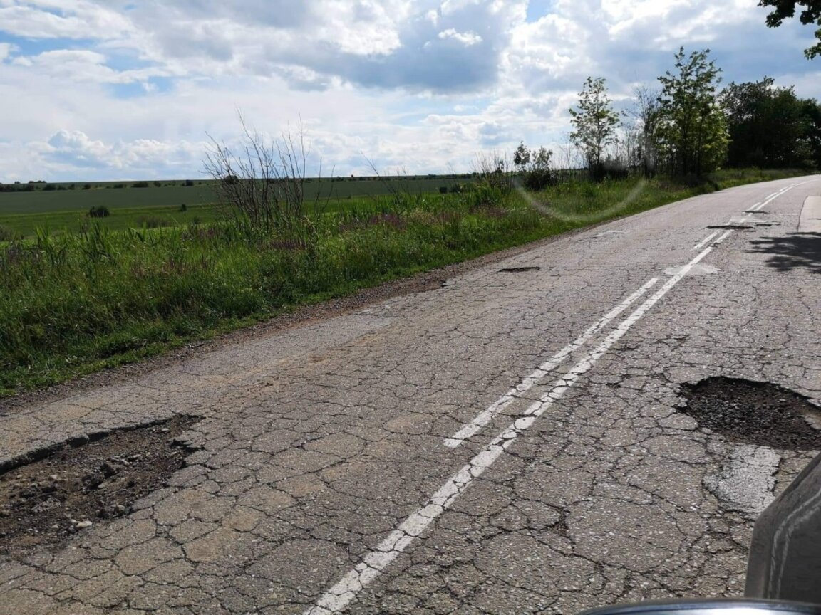 Поставят предпазна мрежа на пътя при село Ябълково