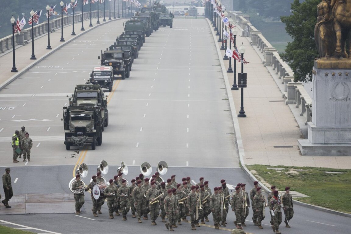 Военни на парада във Вашингтон, 14 юни 2025 г.