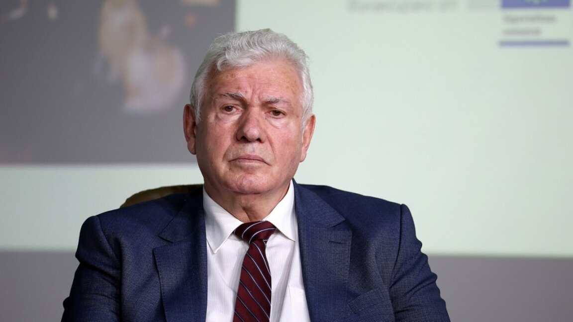 Стоян Братоев