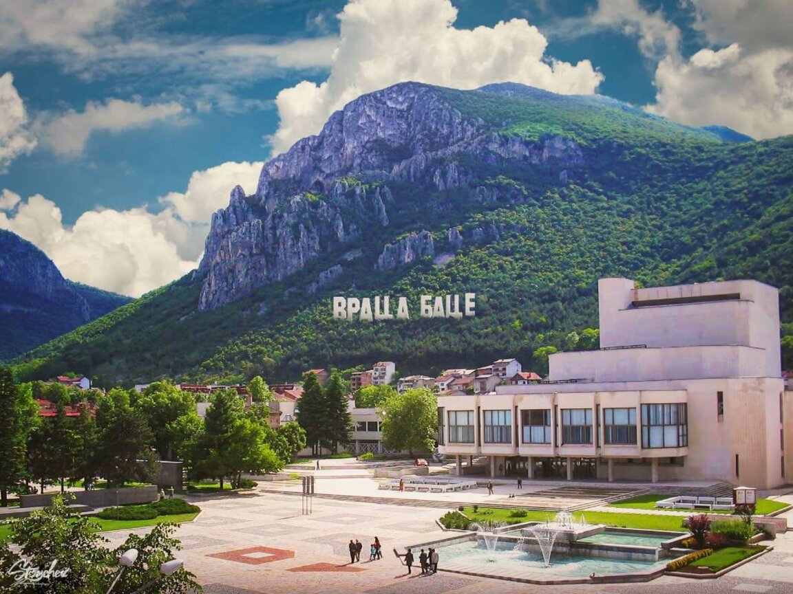Tururile gratuite ale Vraței Deschise dezvăluie frumusețile orașului Vrața și ale regiunii Muntelor Balkani din jur