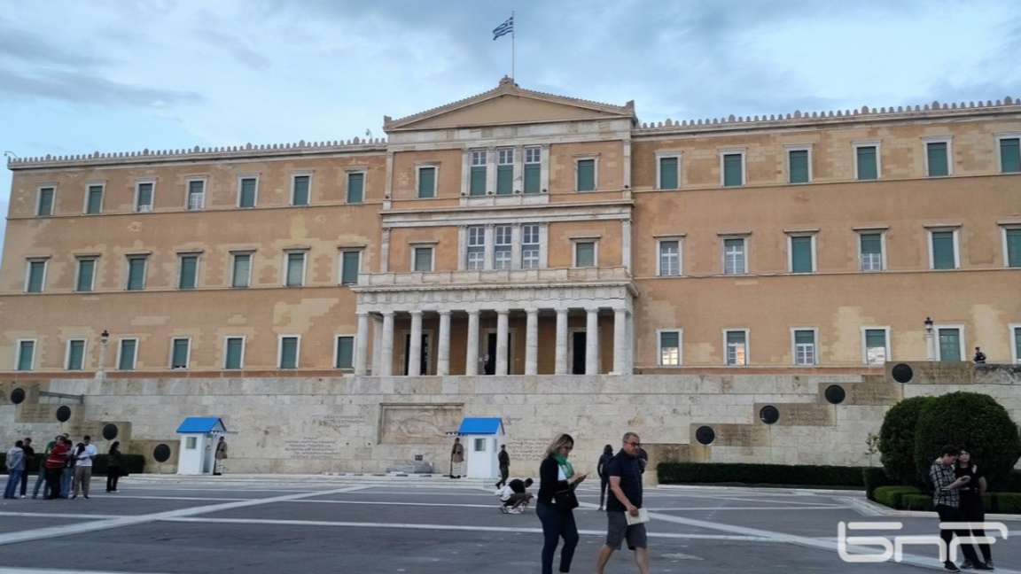 Гърция: ПАСОК и СИРИЗА подкрепиха изпращането на военни в Кипър