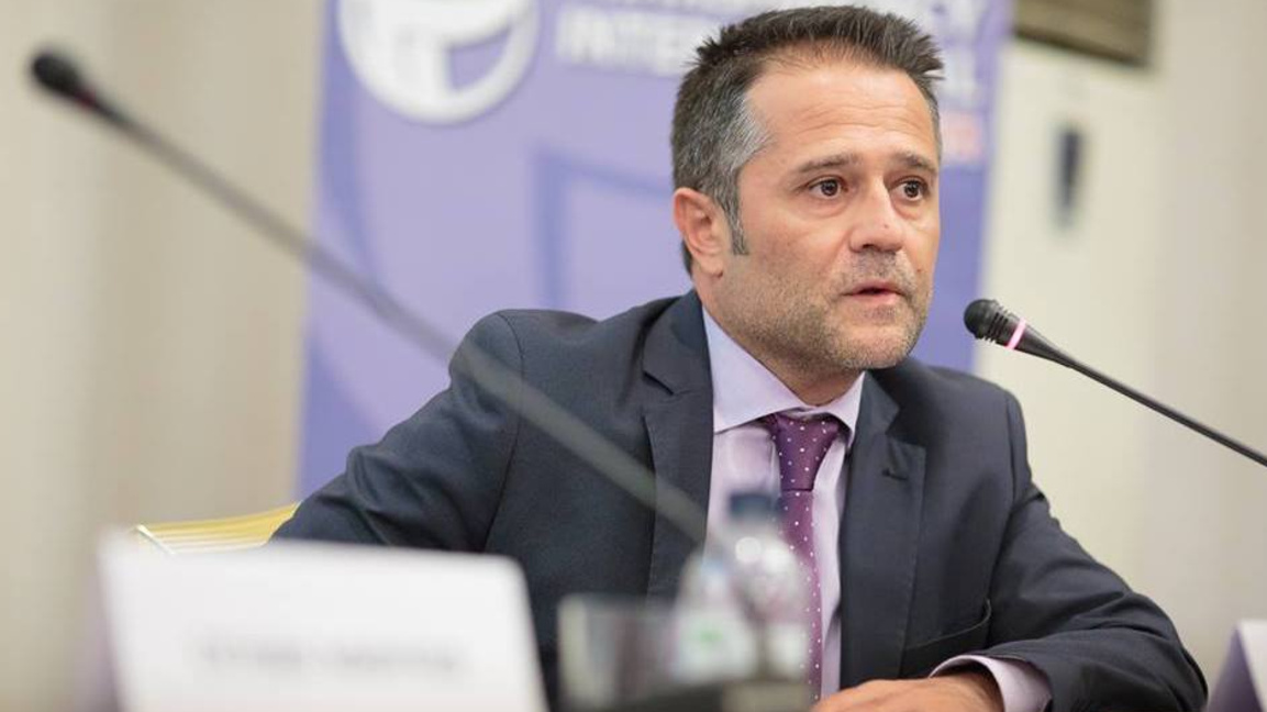 Иван Иванов