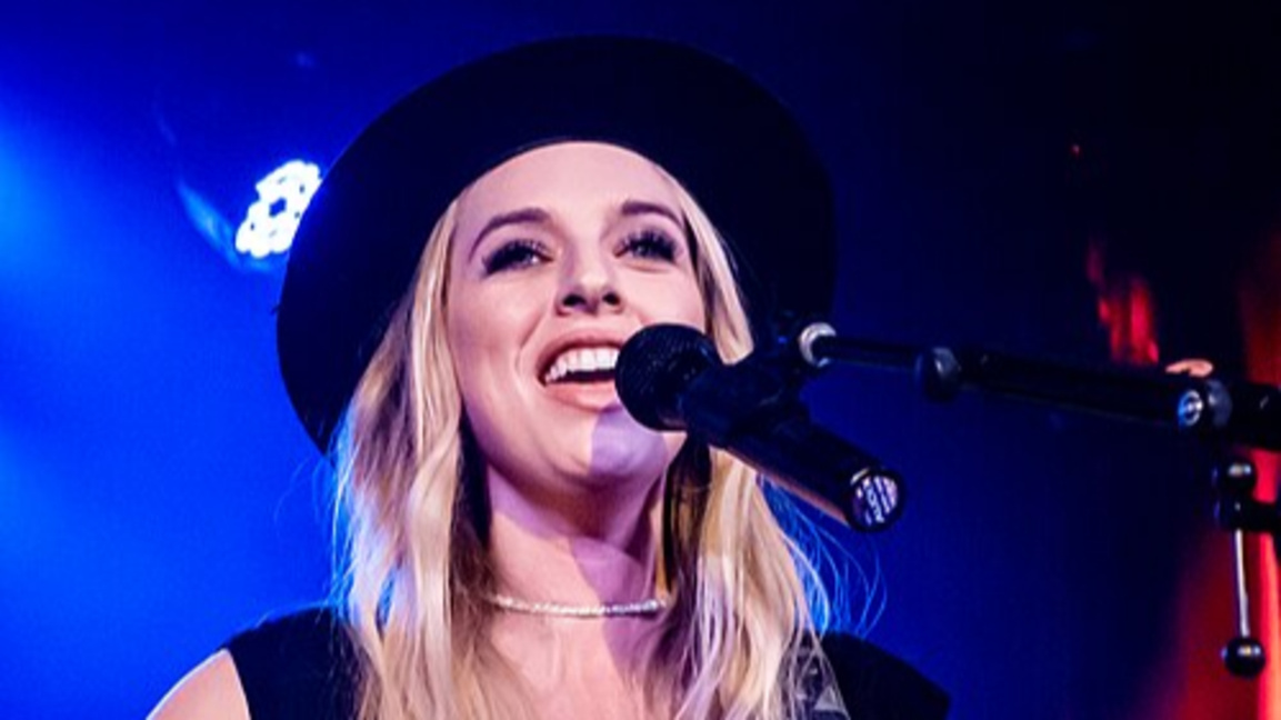 ZZ Ward