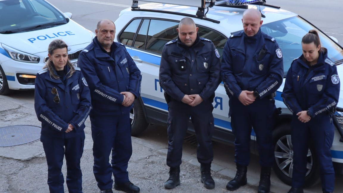В памет на загиналите служители на реда
