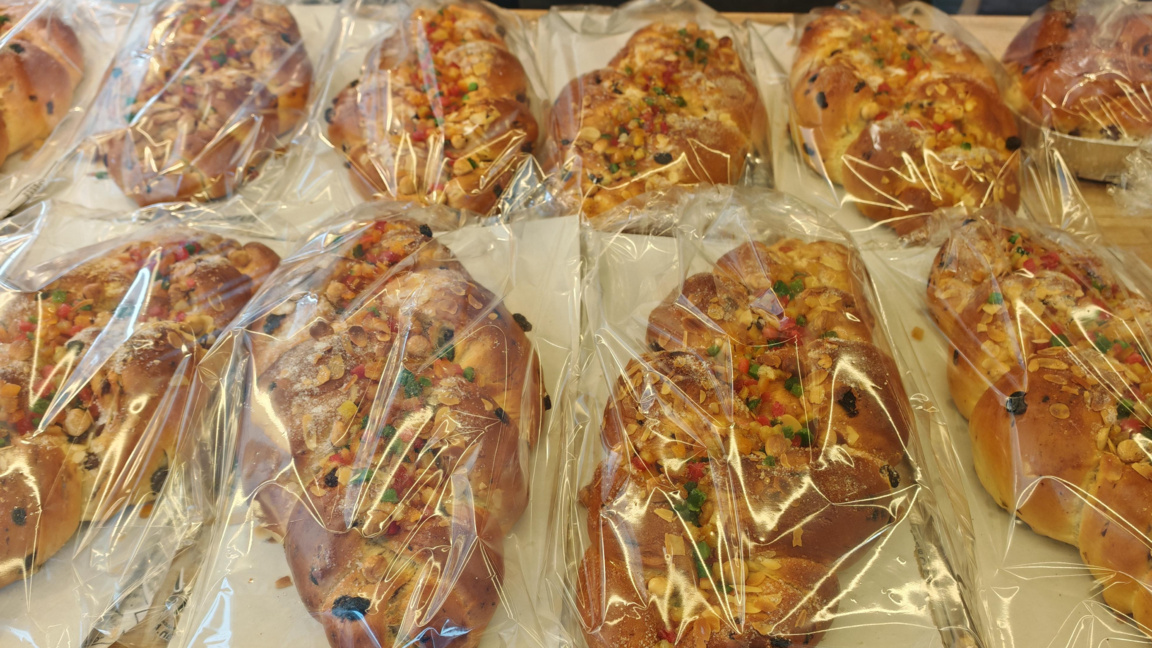 В Кюстендилско раздадоха над 200 козунака