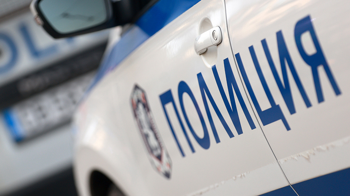 полиция полицейски автомобил тел. 112