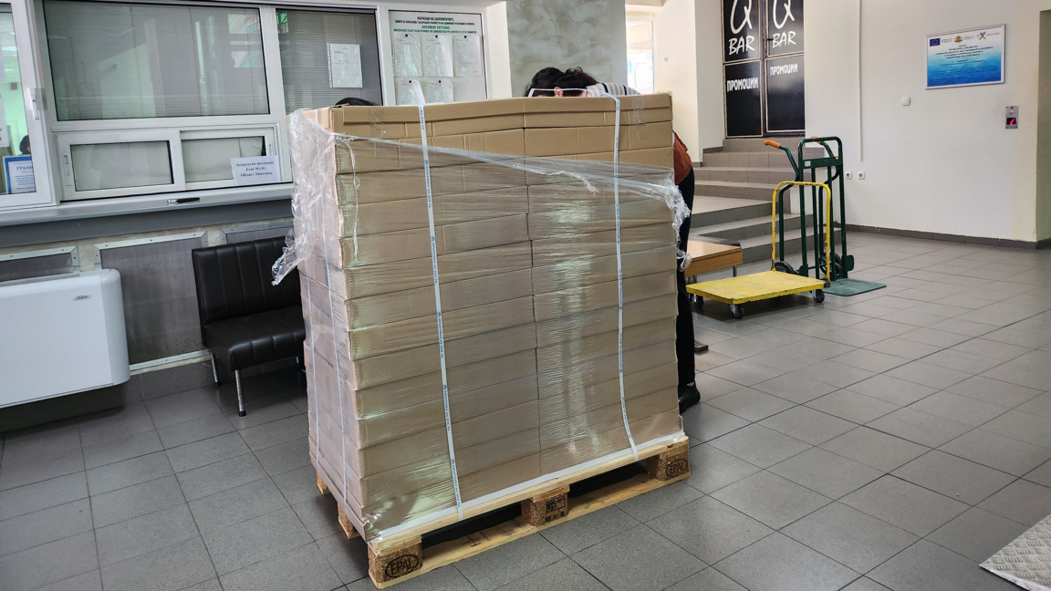 Доставиха бюлетините и хартиените ролки за изборите в Монтана