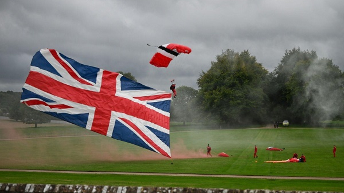 Великобритания ще преговаря за участие във фонд за отбрана на ЕС