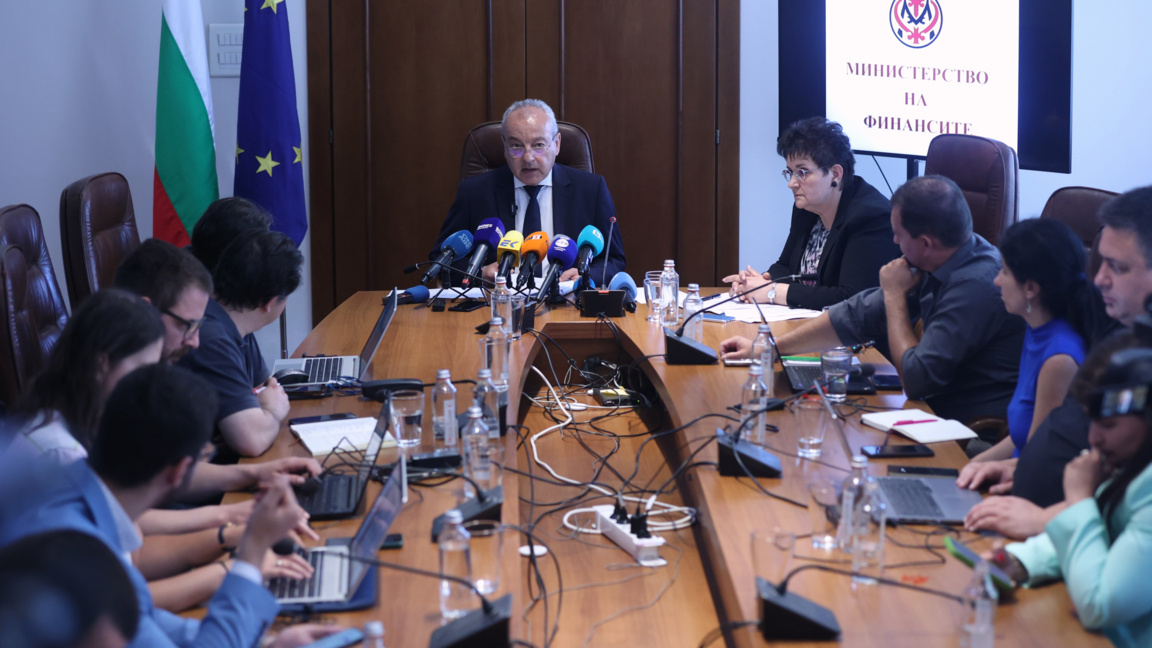 5,7% е целевият бюджетен дефицит за настоящата година