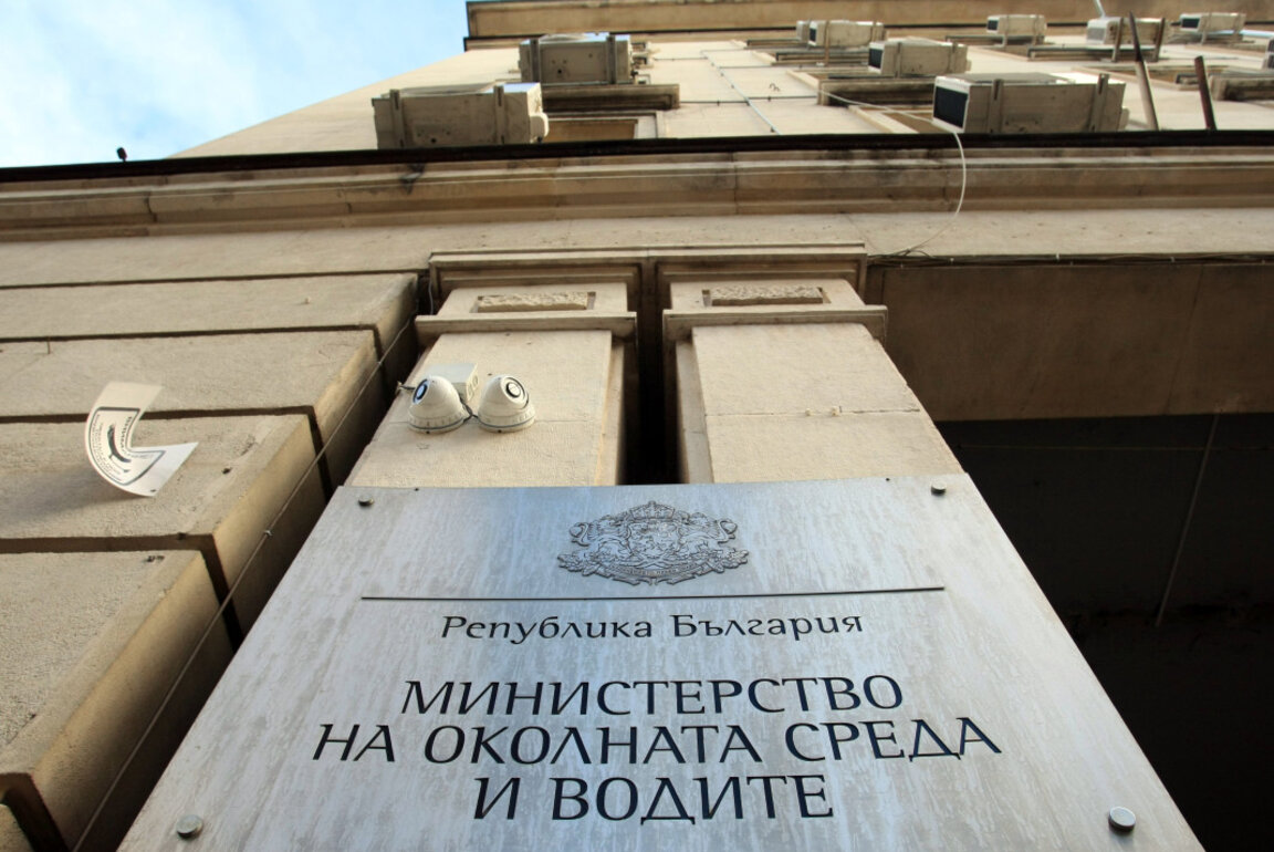 Проверка установи разлив на нефтопродукти в залива "Ченгене скеле" край Бургас