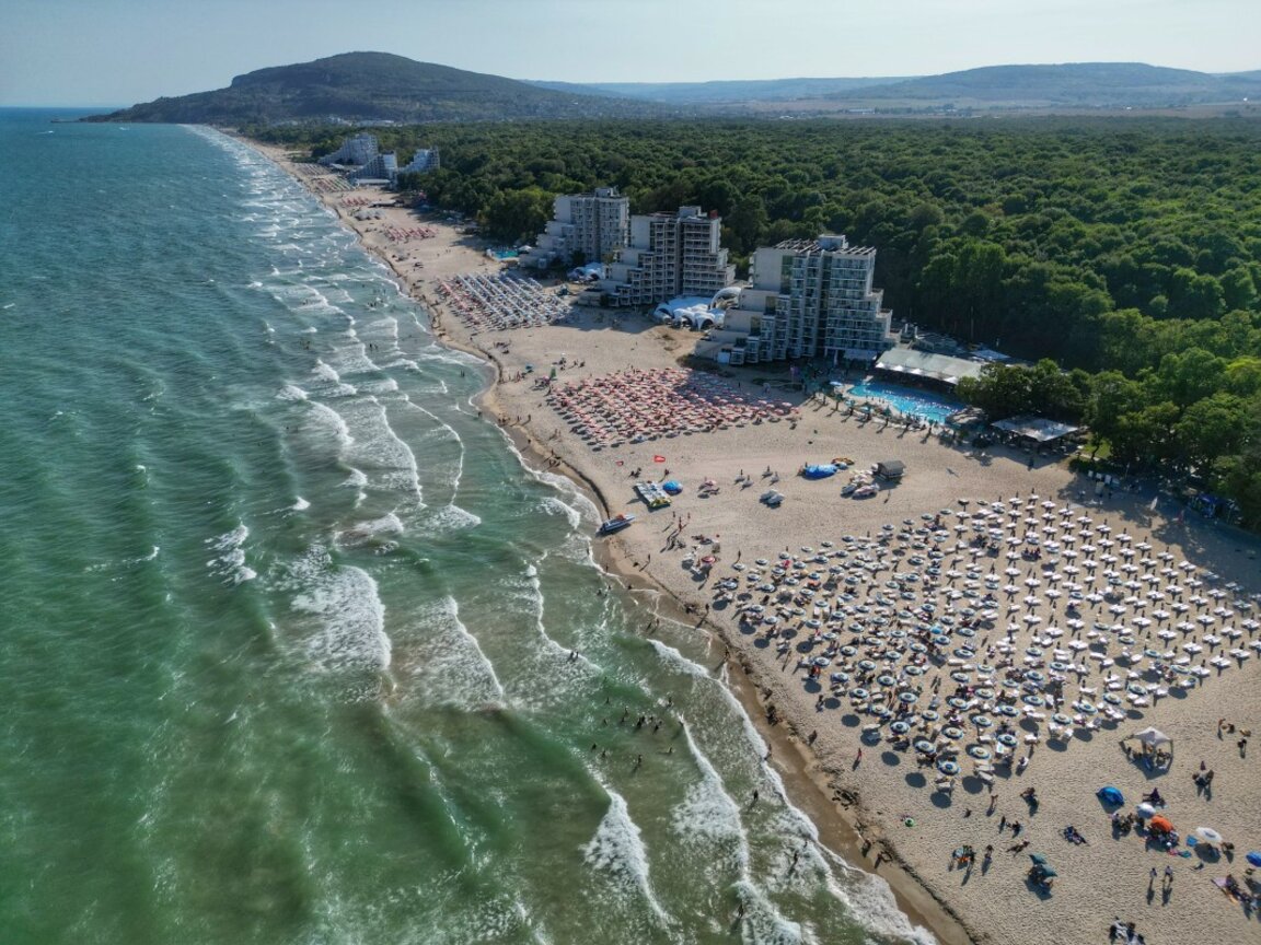 Employees from EU work in hotels at Bulgaria's northern Black Sea coast