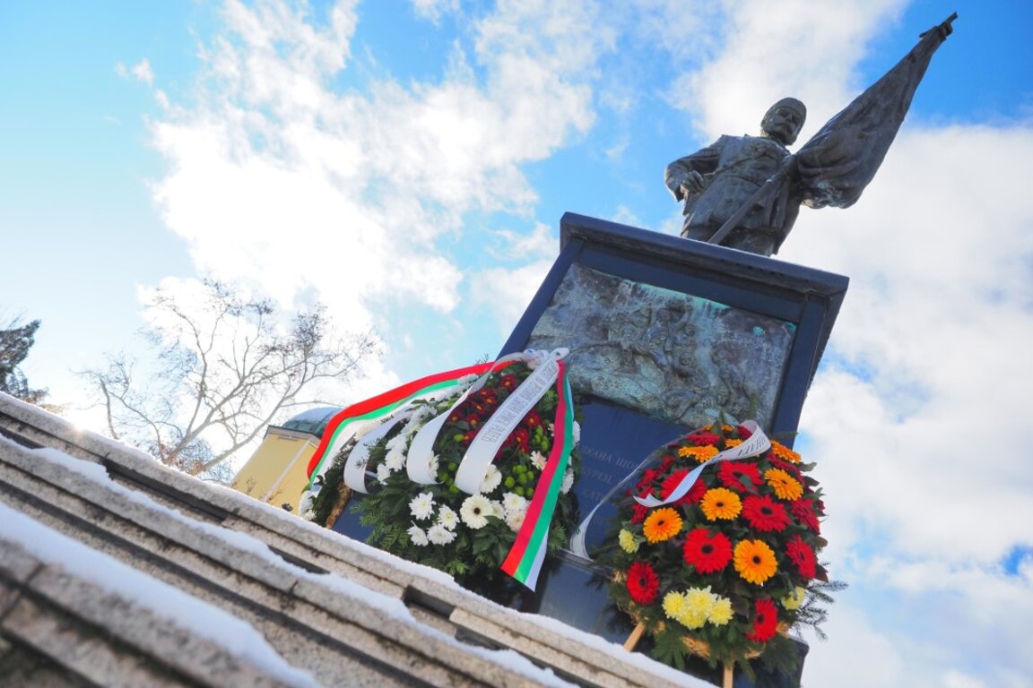 Sofia celebrates 147th anniversary of liberation with historical re-enactment
