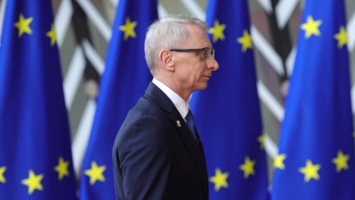 Premierul demisionar Nikolay Denkov îl consideră pe Asen Vassilev un ministru de finanțe de succes