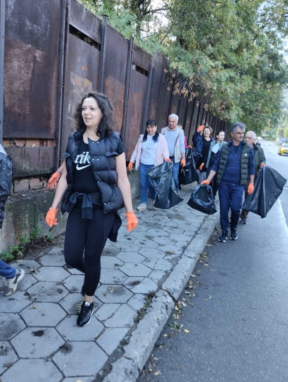 Стотици доброволци от област Кюстендил се включиха кампанията “Да изчистим България заедно”