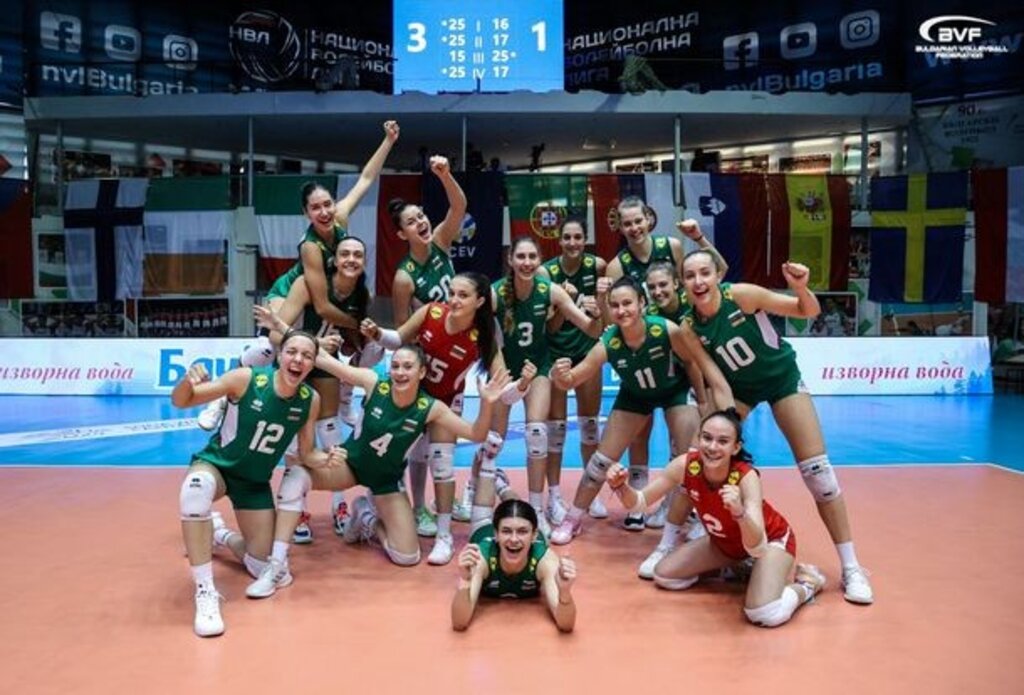 Волейболистките са сред най-добрите осем в света след 3:0 над САЩ