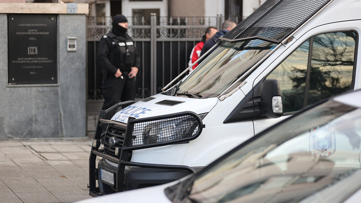 L'opération policière contre Vassil Bojkov est liée à l'assassinat d'Alexey Pétrov...