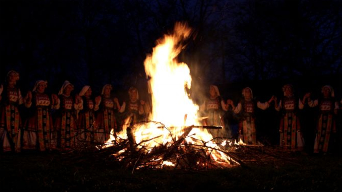 Беле покладе у бугарској традицији