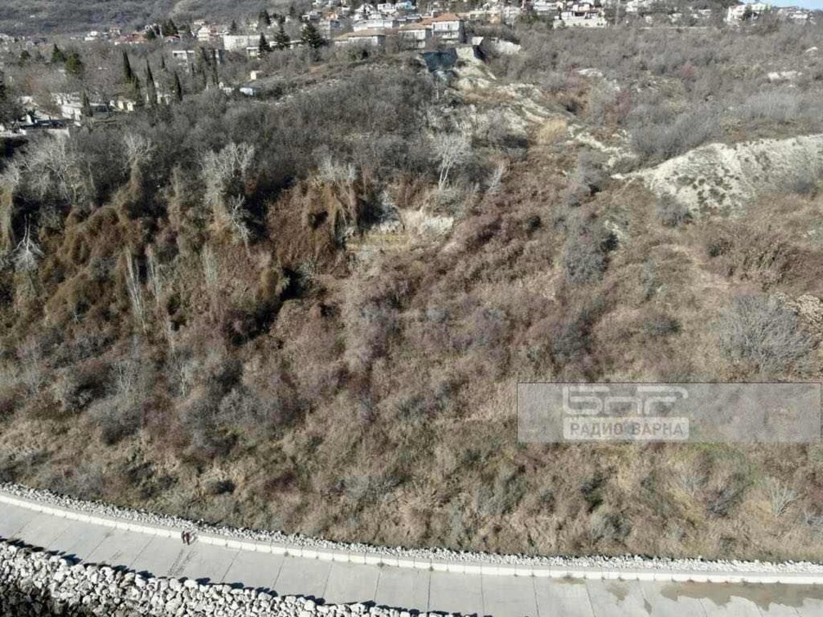 Свлачищните процеси на "Свилоза" край Балчик се разрастват