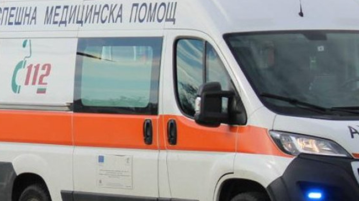 Спасиха мъж и жена, обгазени с монтажна пяна във водоем