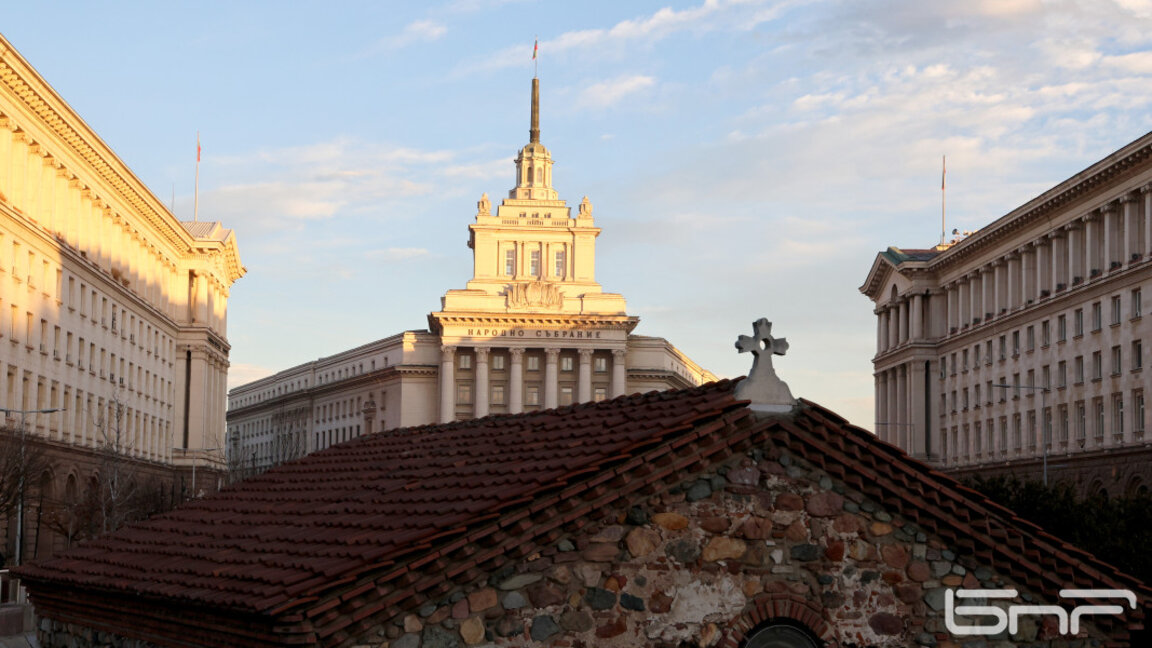 НС гласува на второ четене промени в Закона за висшето образование